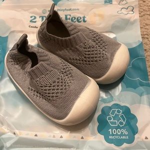 2 Tiny Feet Non-Slip Baby Shoe
